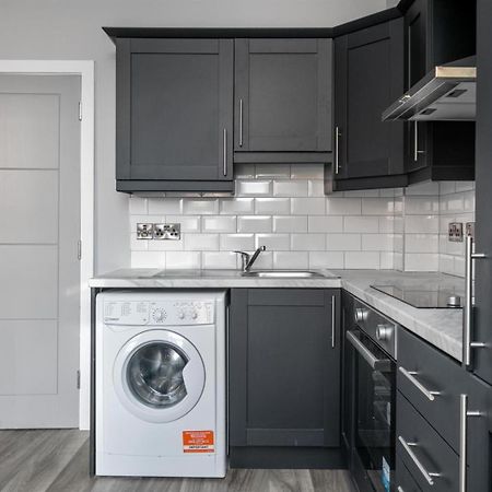 Central Belfast Modern Apartment Great Location Free Parking Dış mekan fotoğraf