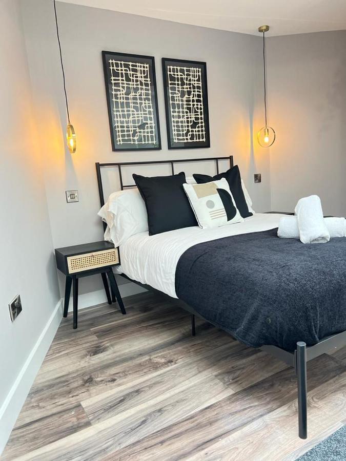 Central Belfast Modern Apartment Great Location Free Parking Dış mekan fotoğraf