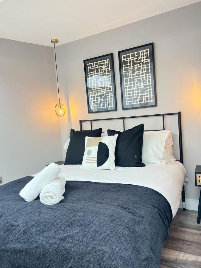 Central Belfast Modern Apartment Great Location Free Parking Dış mekan fotoğraf
