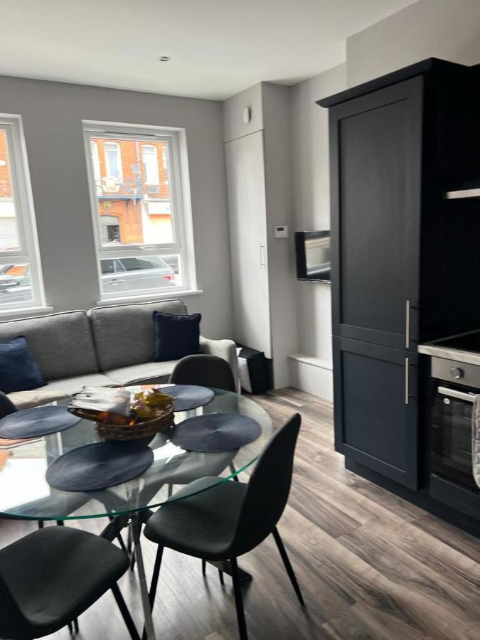 Central Belfast Modern Apartment Great Location Free Parking Dış mekan fotoğraf